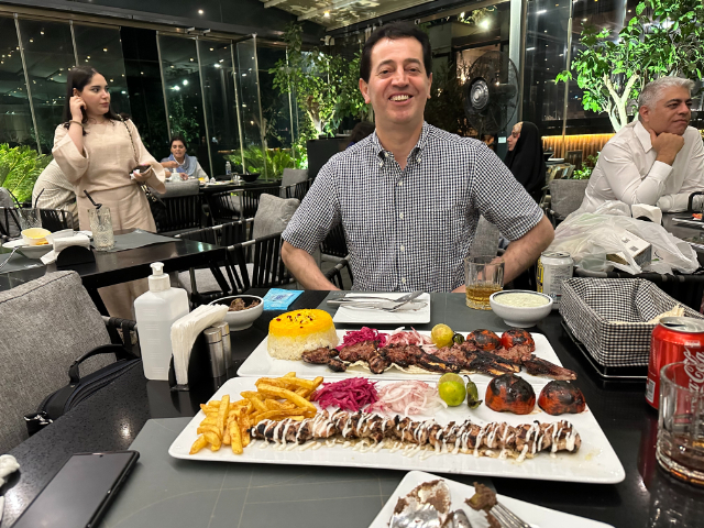 テヘランでの食事会