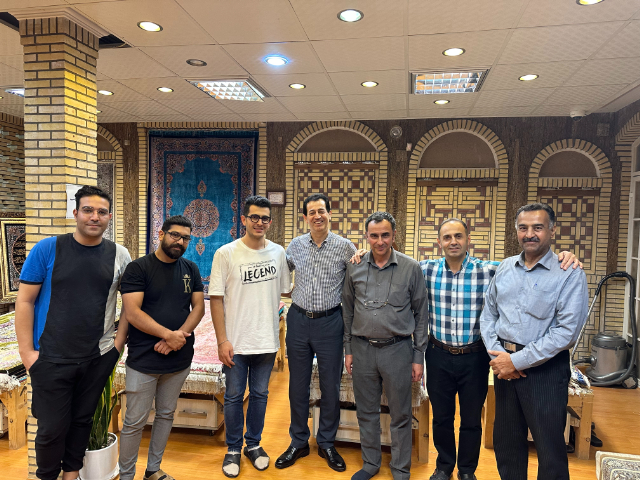 作家のDr.モハンマディさん