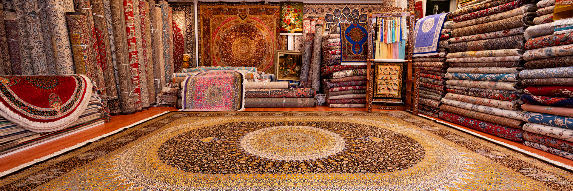 ペルシャ絨毯のある心地良い暮らしへようこそ。