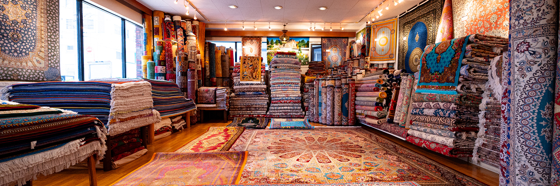 ペルシャ絨毯のある心地良い暮らしへようこそ。